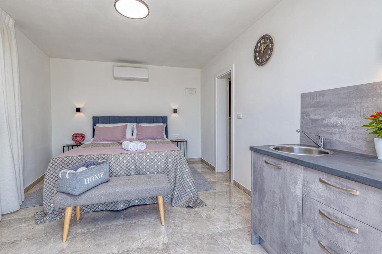 Rooms Nilda Musalez Exterior photo
